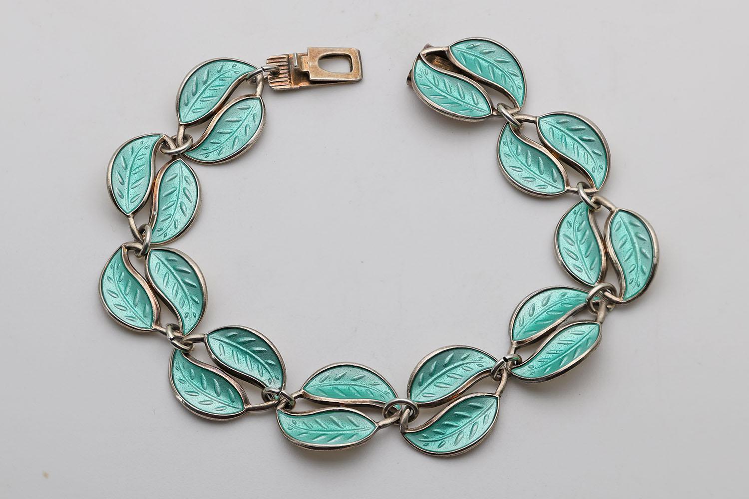 Mid Century David Andersen Bracelet Silver & Enamel (1 of 2) Mid Century David Andersen Bracelet Silver & Enamel (1 of 2)