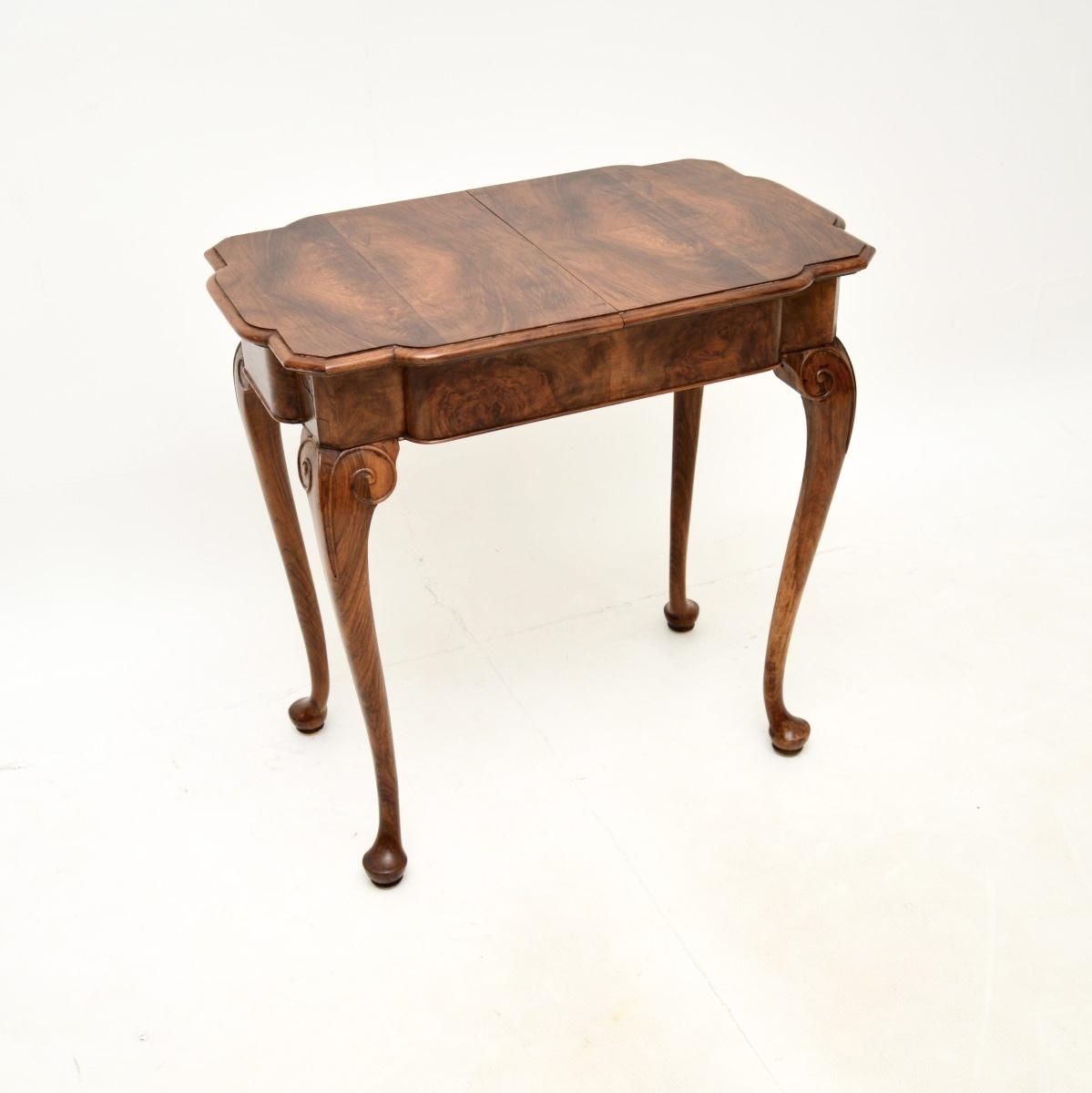 Antique Figured Walnut Occasional Side Table (1 of 10)