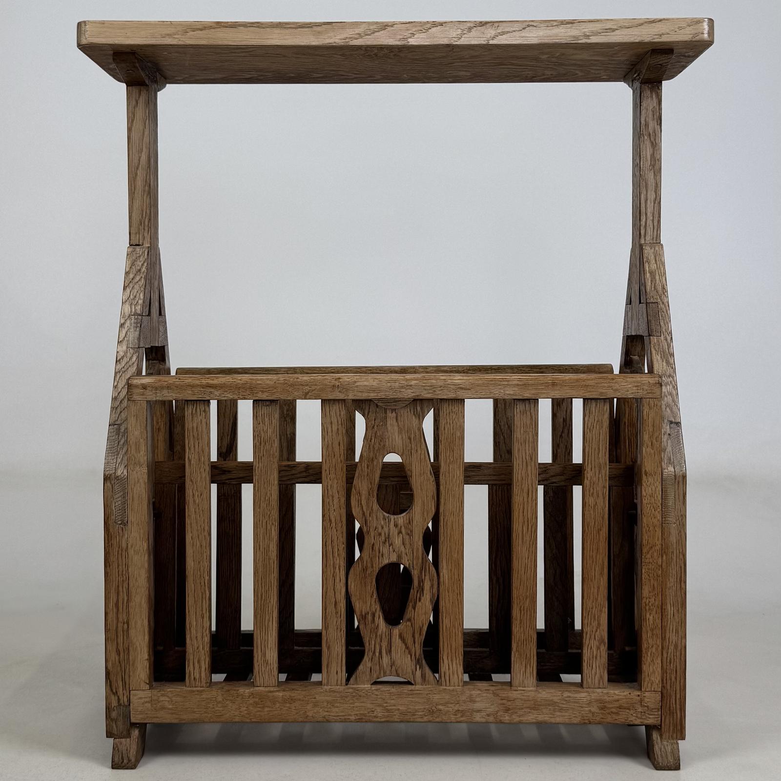 Antique 20th Century Arts & Crafts Side Table in Oak (1 of 10) Antique 20th Century Arts & Crafts Side Table in Oak (1 of 10)