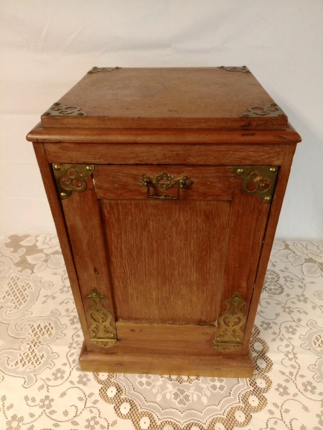 Antique Coal Box Fire Side Cabinet Log Bin Purdonium (1 of 6)