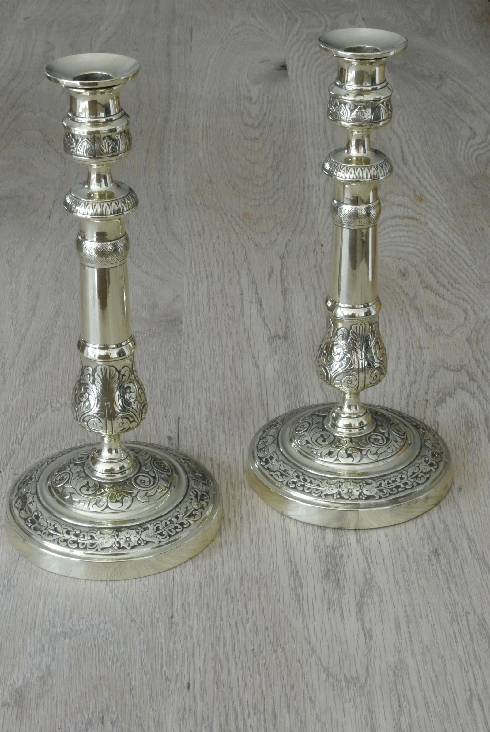 Fine Pair of Early 19th Century French Brass Candlesticks with Seamed Stems (1 of 8)
