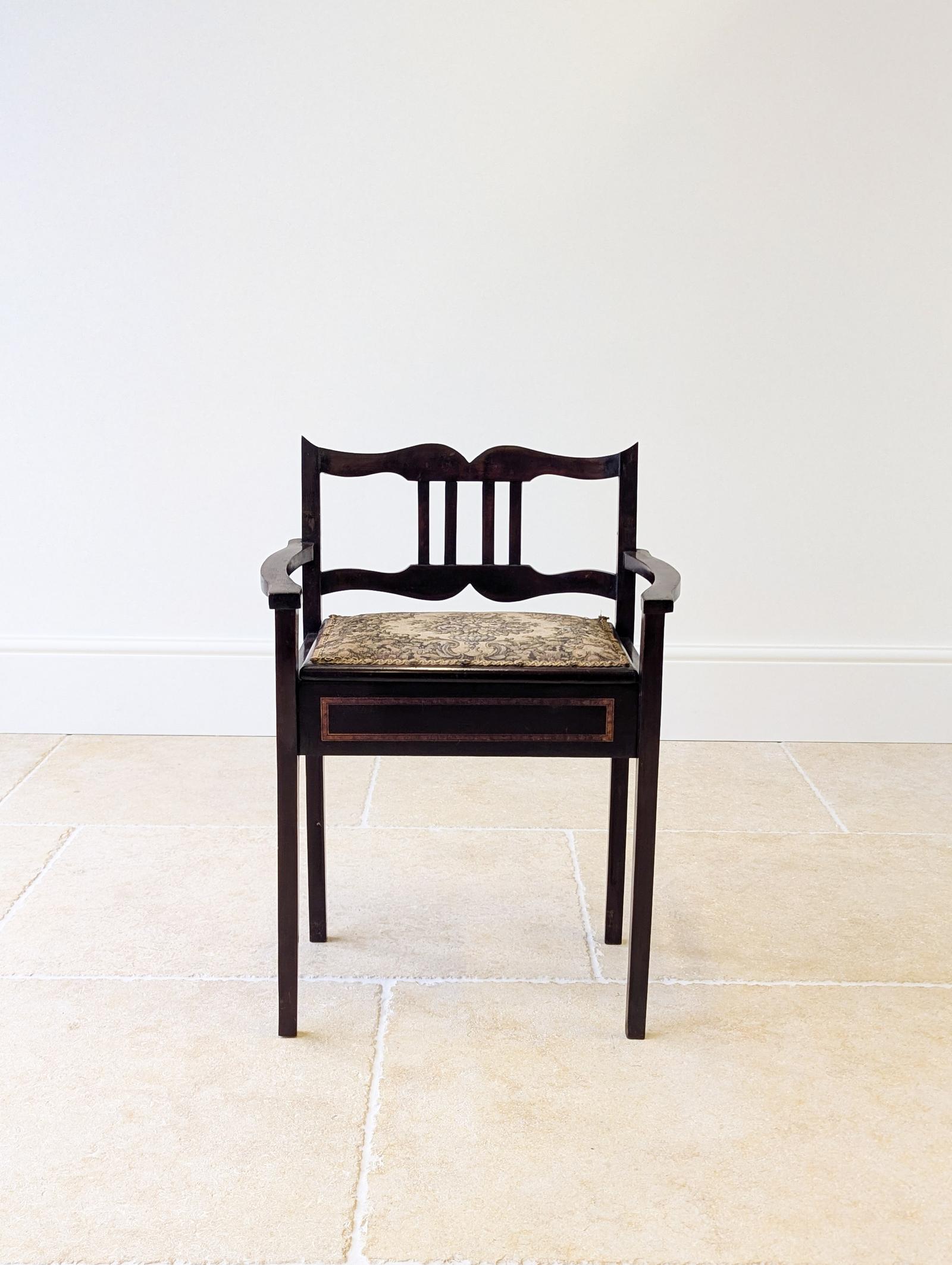 Antique Edwardian Mahogany Piano Stool with Storage c.1910 (1 of 15) Antique Edwardian Mahogany Piano Stool with Storage c.1910 (1 of 15)