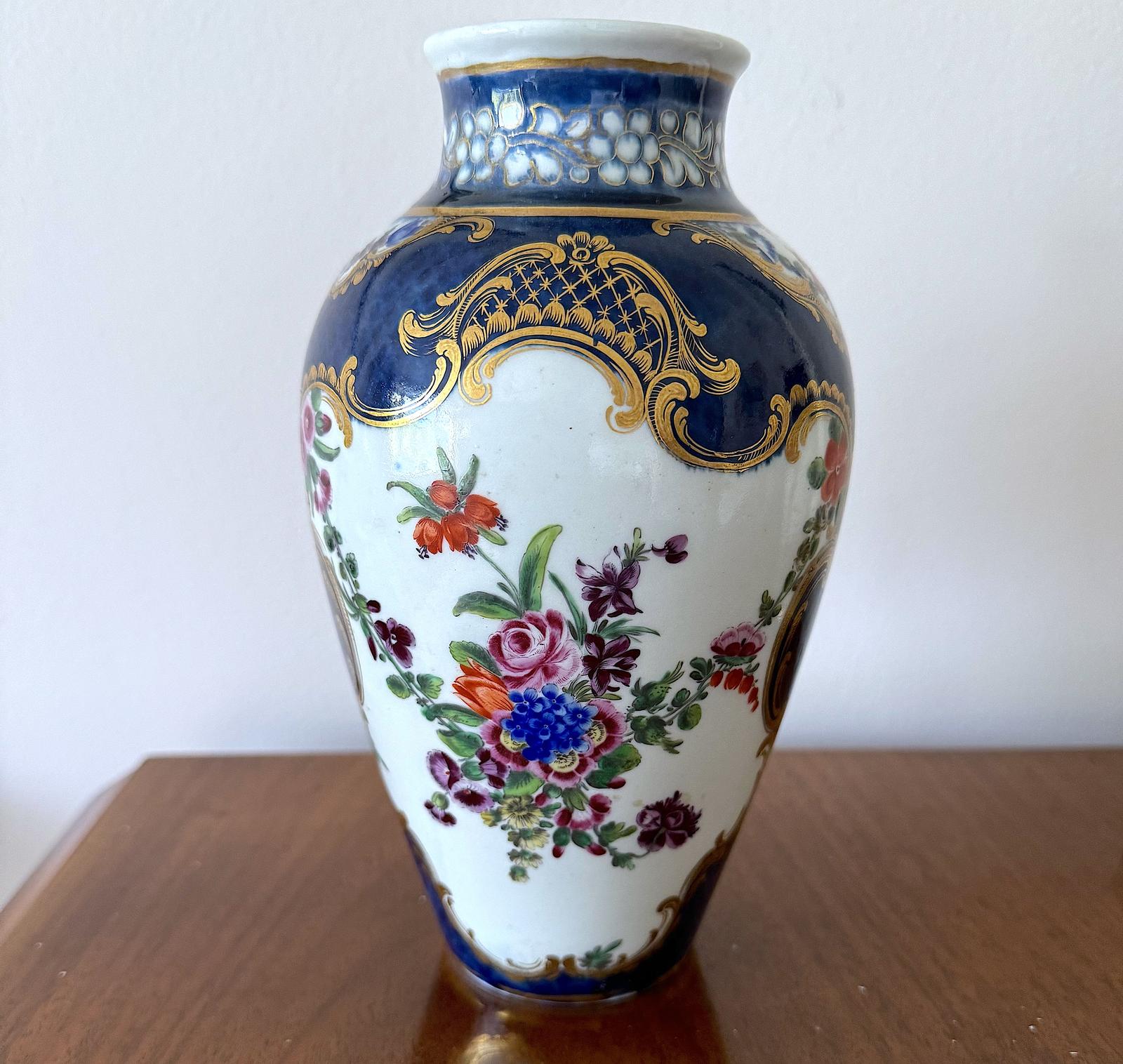 First Period Worcester Scale Blue Garniture Vase 1770-1775 (1 of 6)