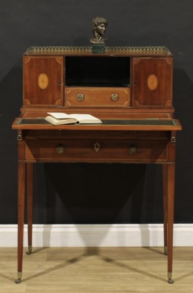 Bonheur du Jour (1 of 7)