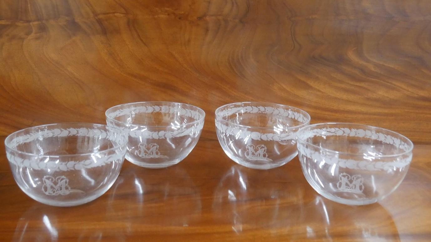 Set of 4 Engraved Finger Bowls (1 of 7)