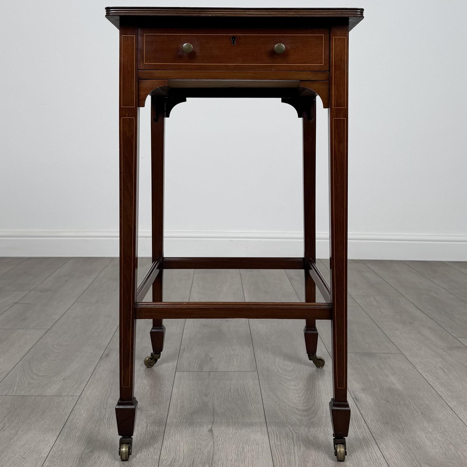 Antique 19th Century Good Quality Side Table in Mahogany (1 of 11)