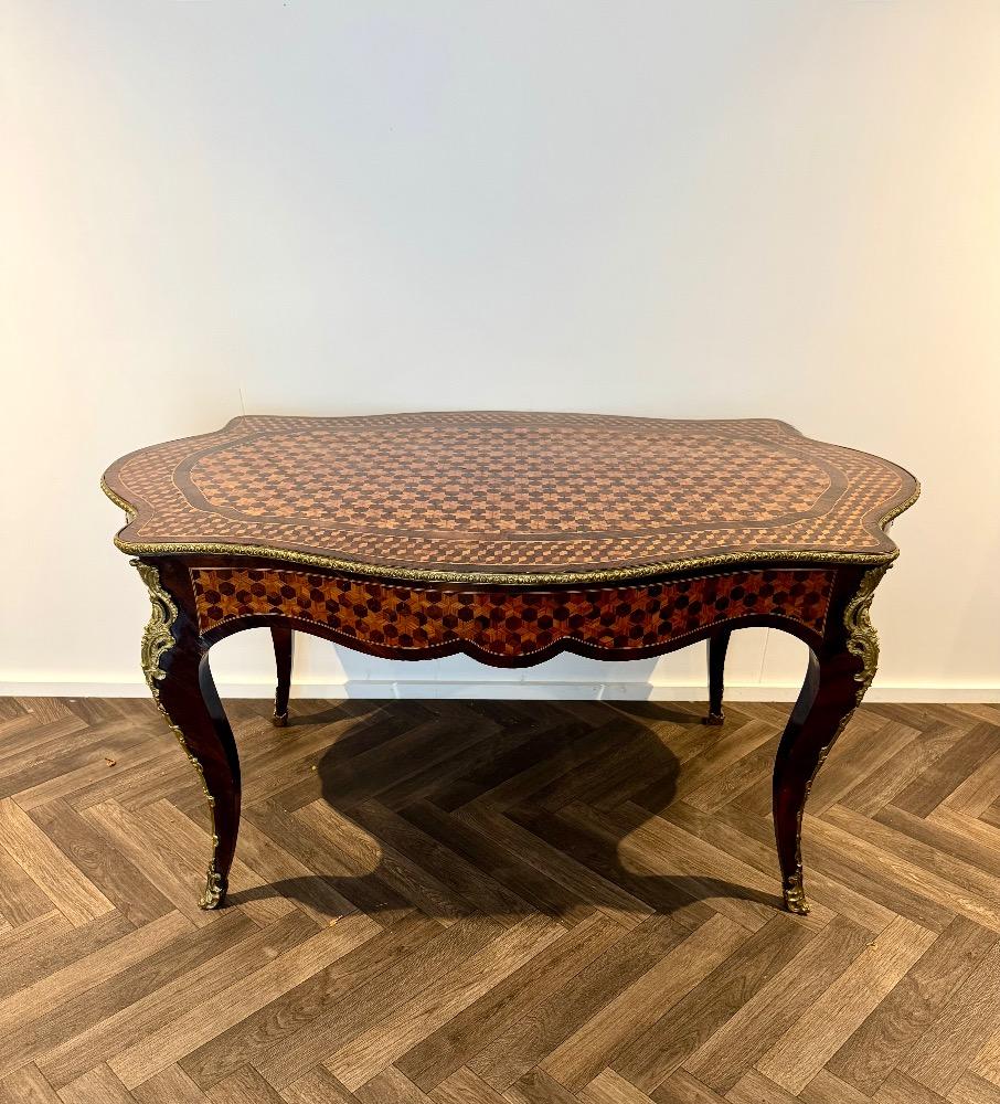 Item Main Image Item Main Image