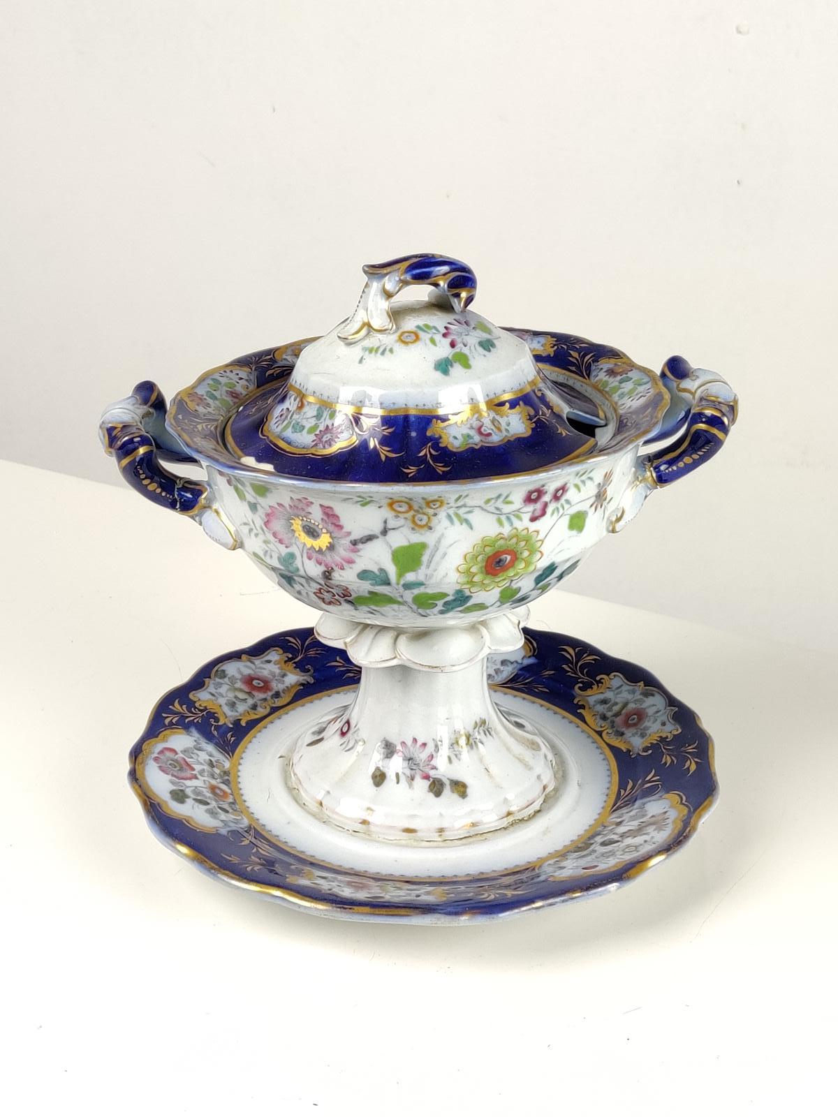 Mason's Ironstone Sauce Tureen (1 of 12)