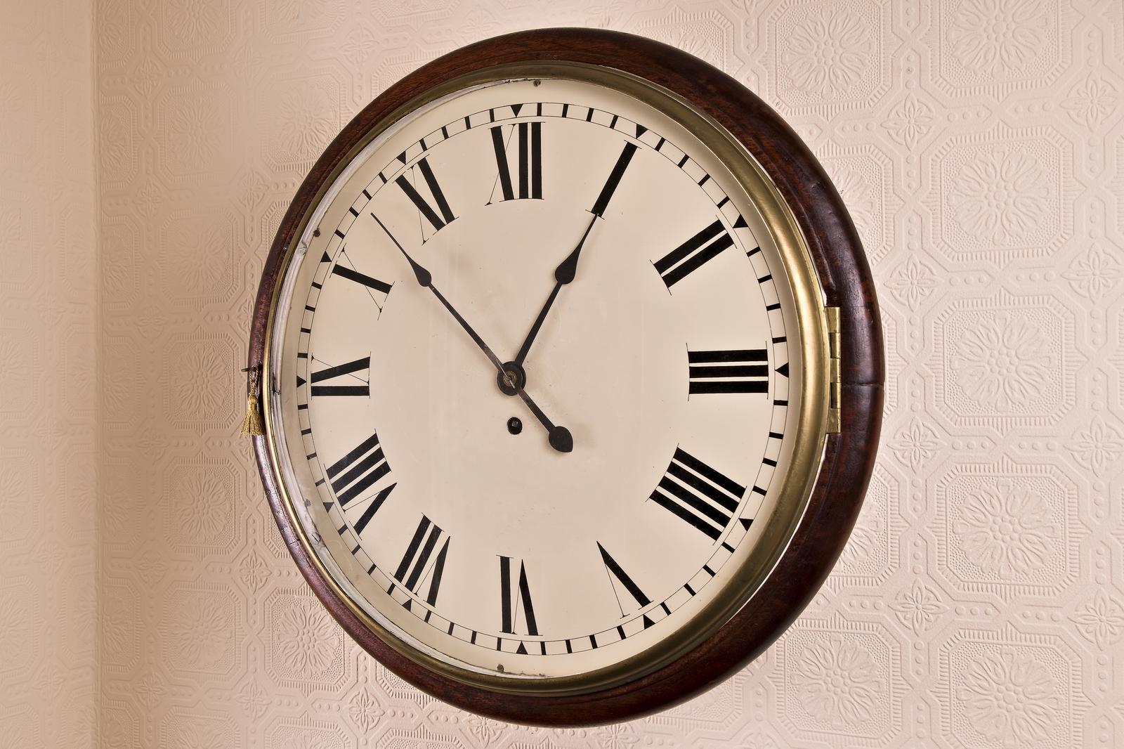 Huge 18" (45cm) Fusee, Wall Clock (1 of 6)