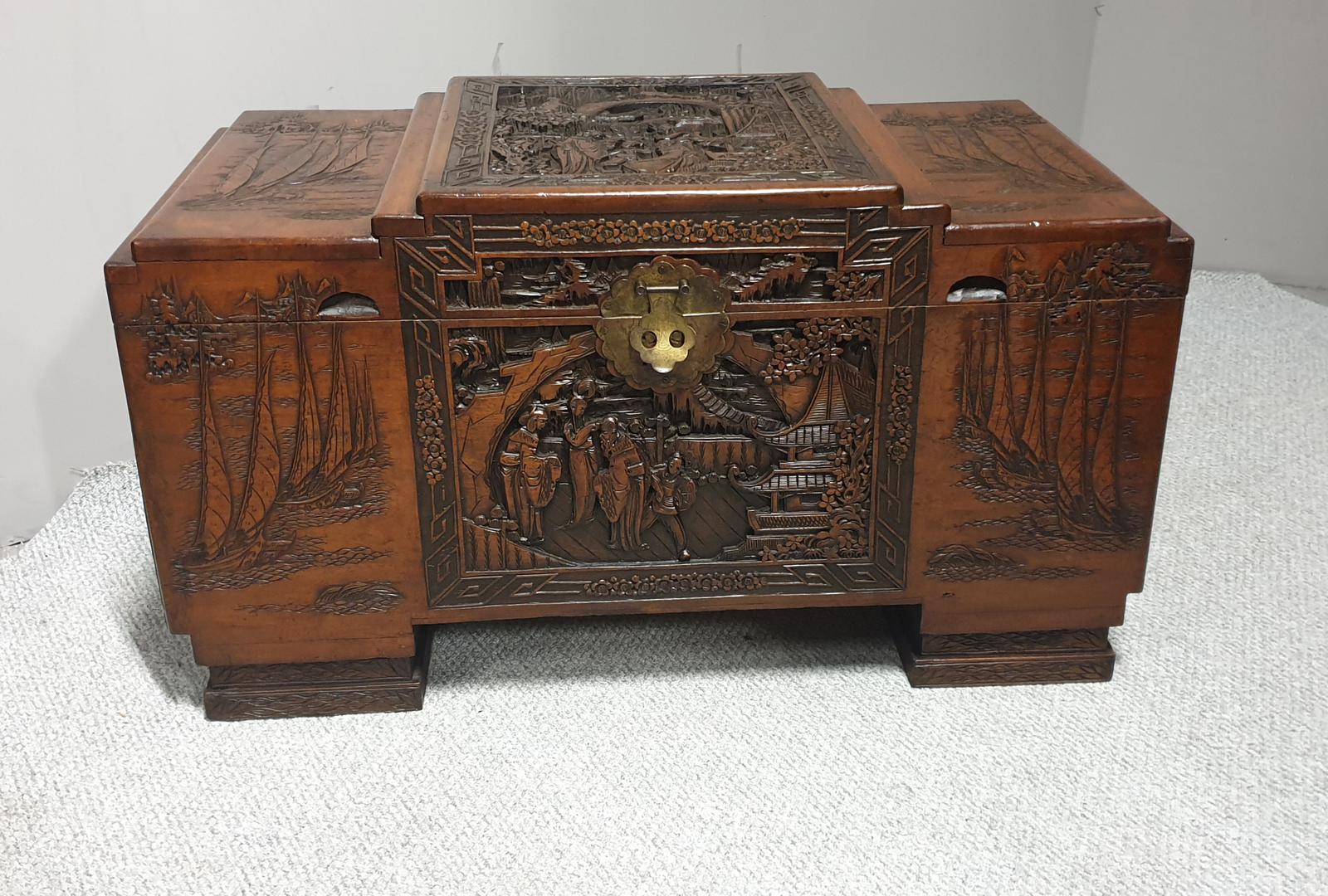 Fabulous Camphor Chest Coffer (1 of 1) Fabulous Camphor Chest Coffer (1 of 1)