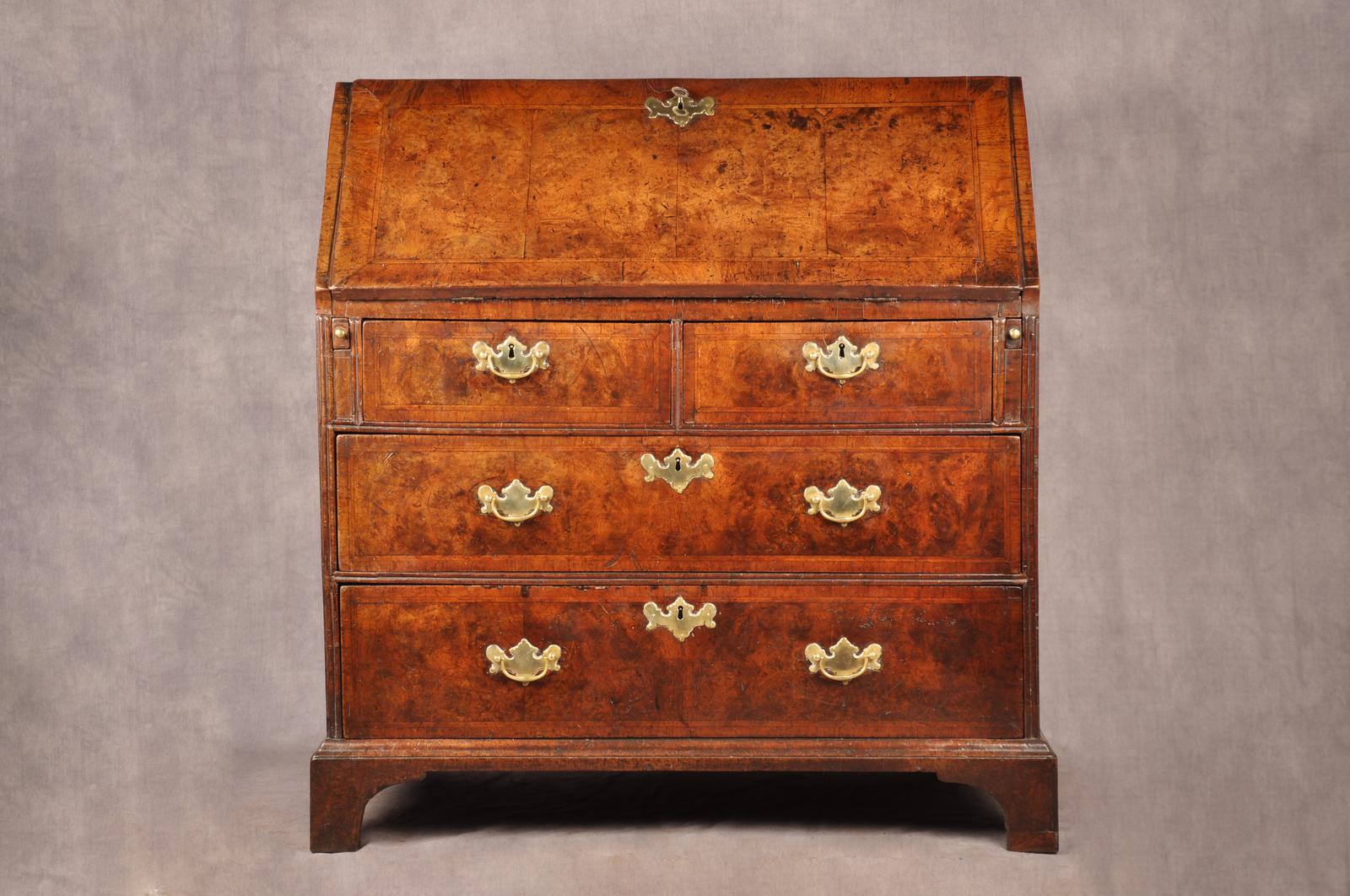 Early 18th Century Burr Walnut Bureau (1 of 16)