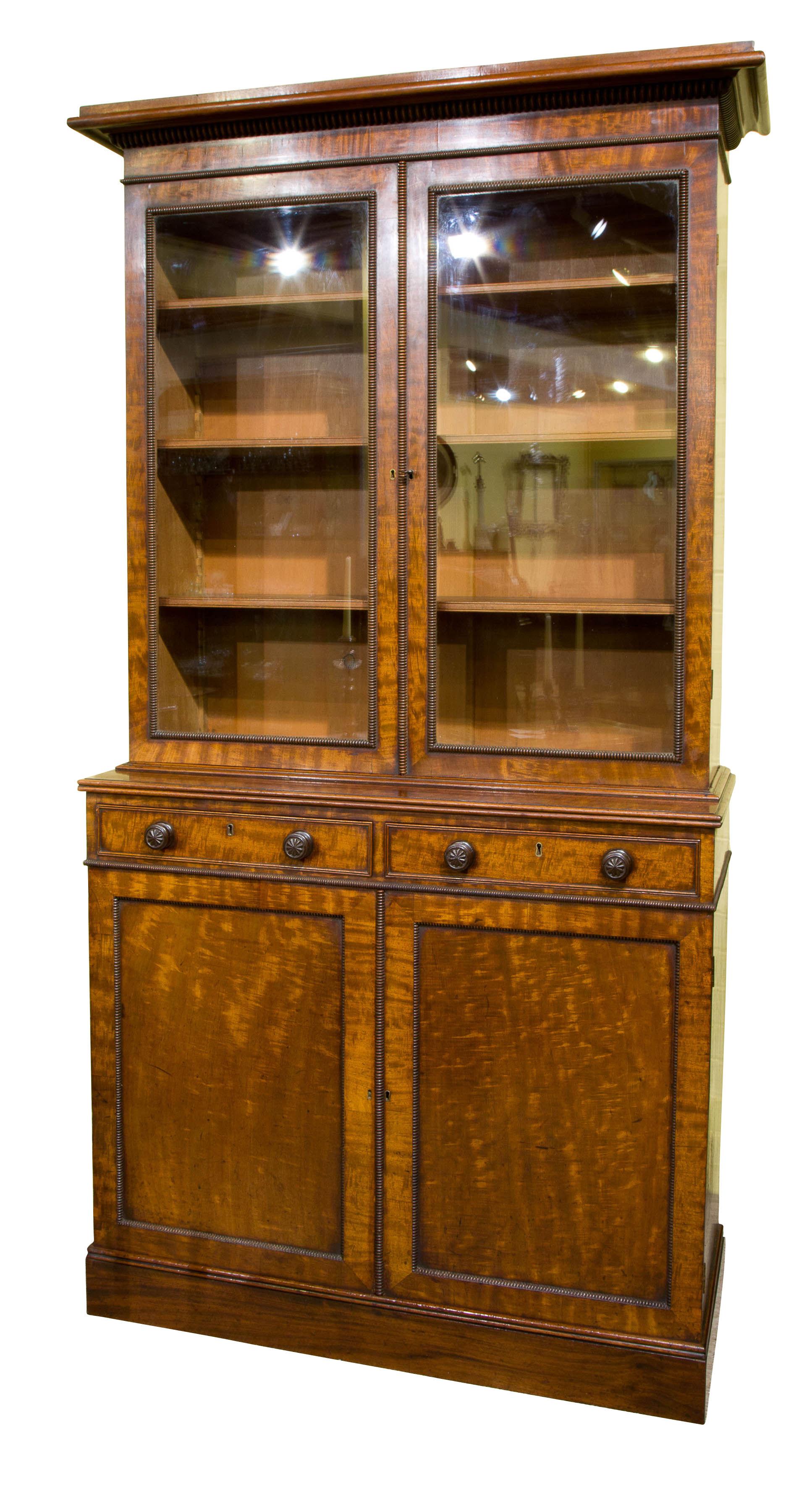 A Very Fine Regency Figured Mahogany 2 Part Bookcase (1 of 1) A Very Fine Regency Figured Mahogany 2 Part Bookcase (1 of 1)