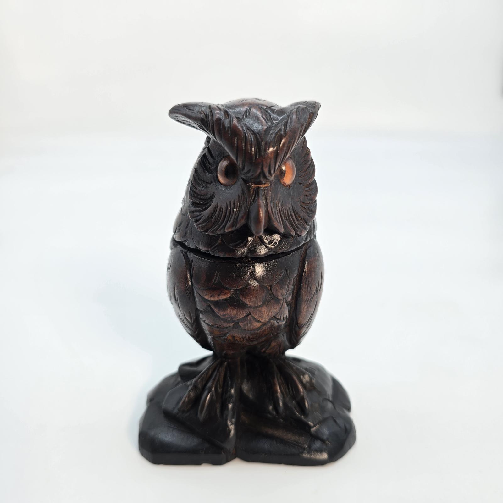 Rare Swiss / Black Forest Owl Match Holder (1 of 13) Rare Swiss / Black Forest Owl Match Holder (1 of 13)