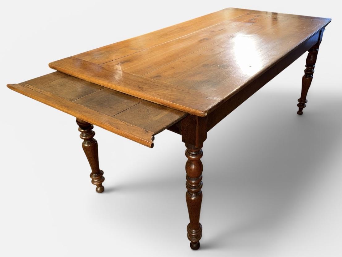 Small Farmhouse Table (1 of 6) Small Farmhouse Table (1 of 6)