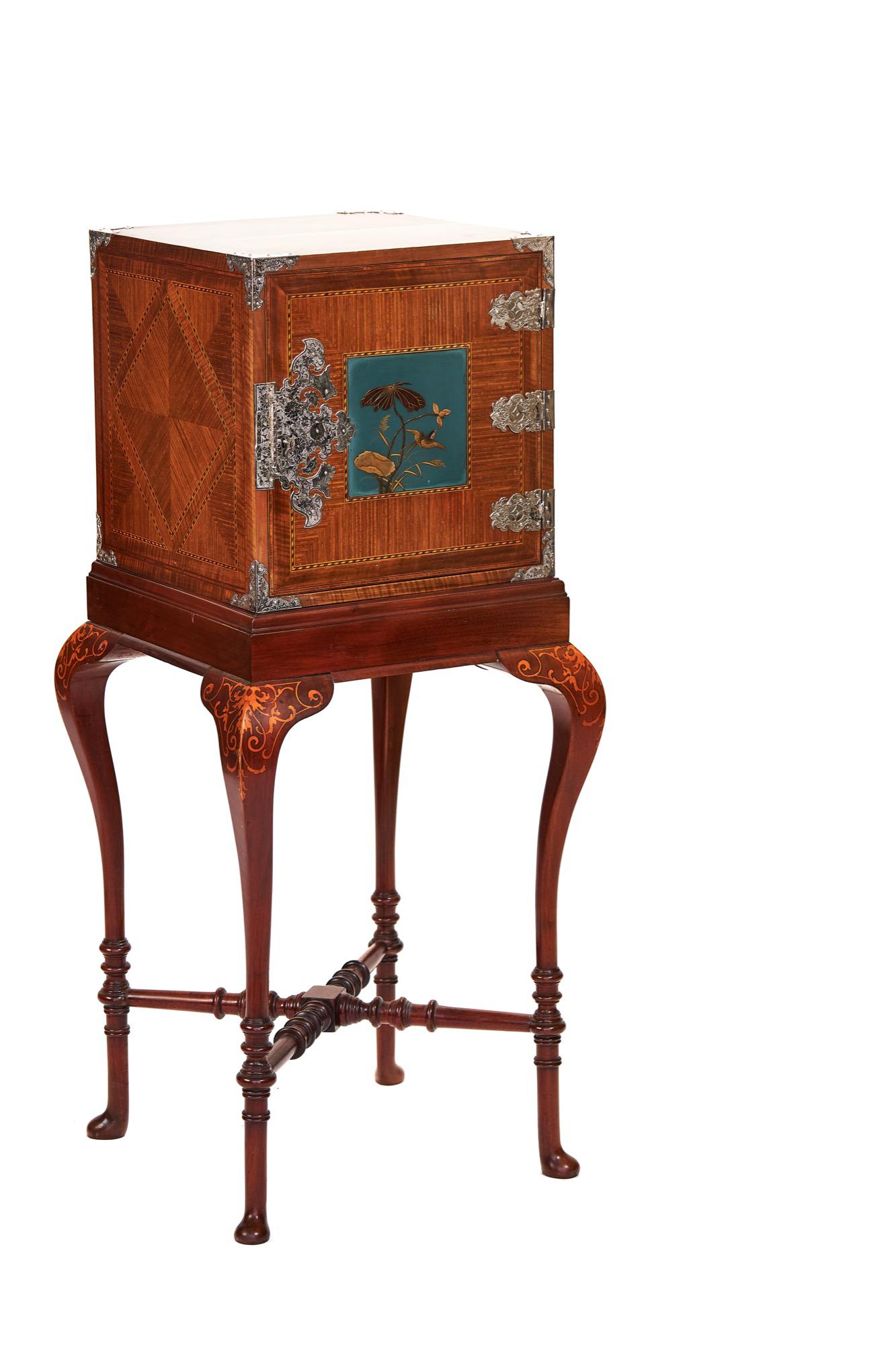 Fine Gillows, Walnut & Kingwood Inlaid Fitted Drawer Cabinet on Stand (1 of 9)