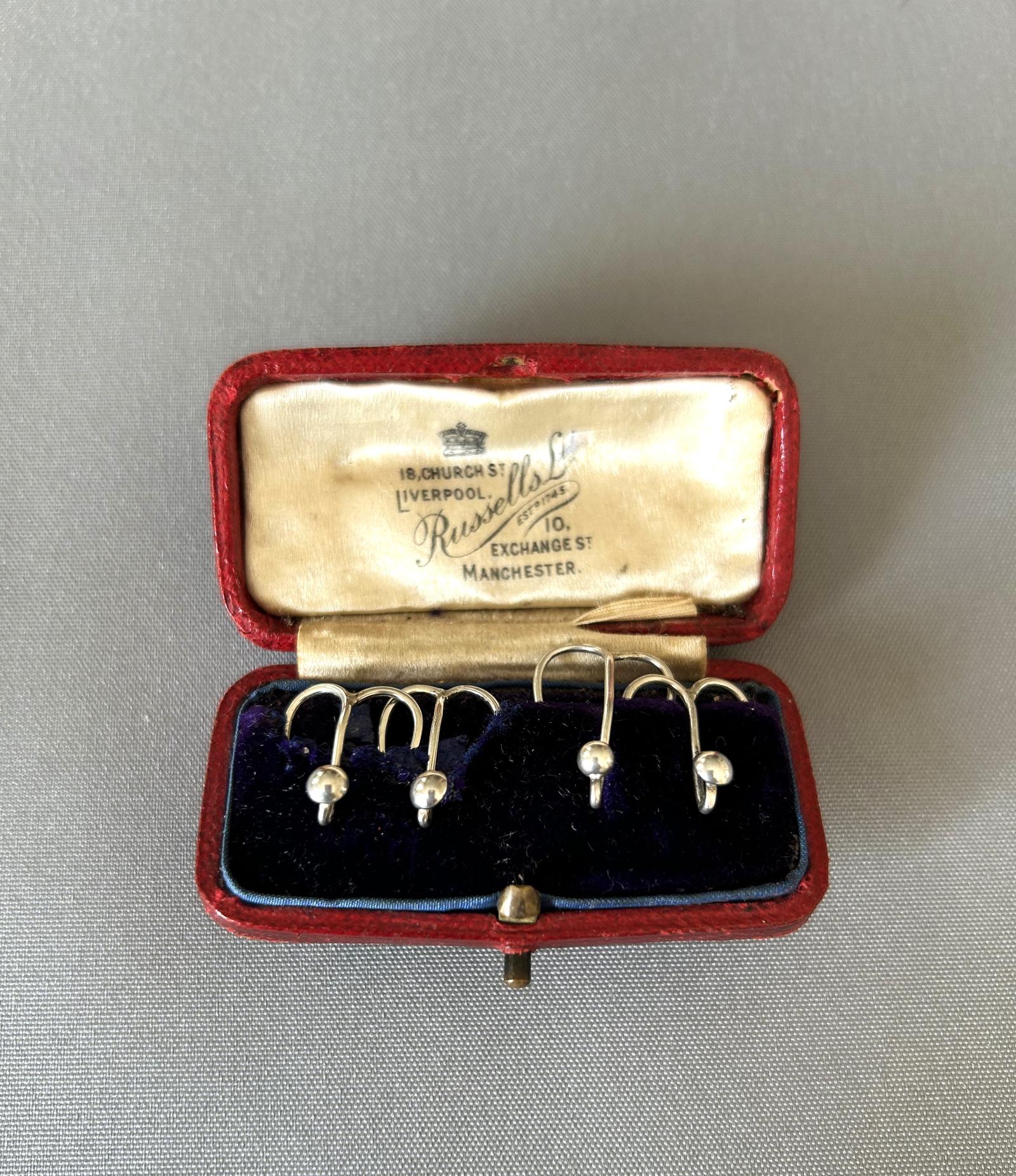 Rare Set of Four Edwardian Silver Heart Shaped Collar Clips (1 of 6)