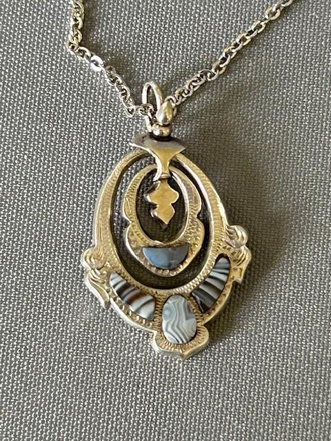 Victorian Silver & Agate Pendant Necklace (1 of 6)