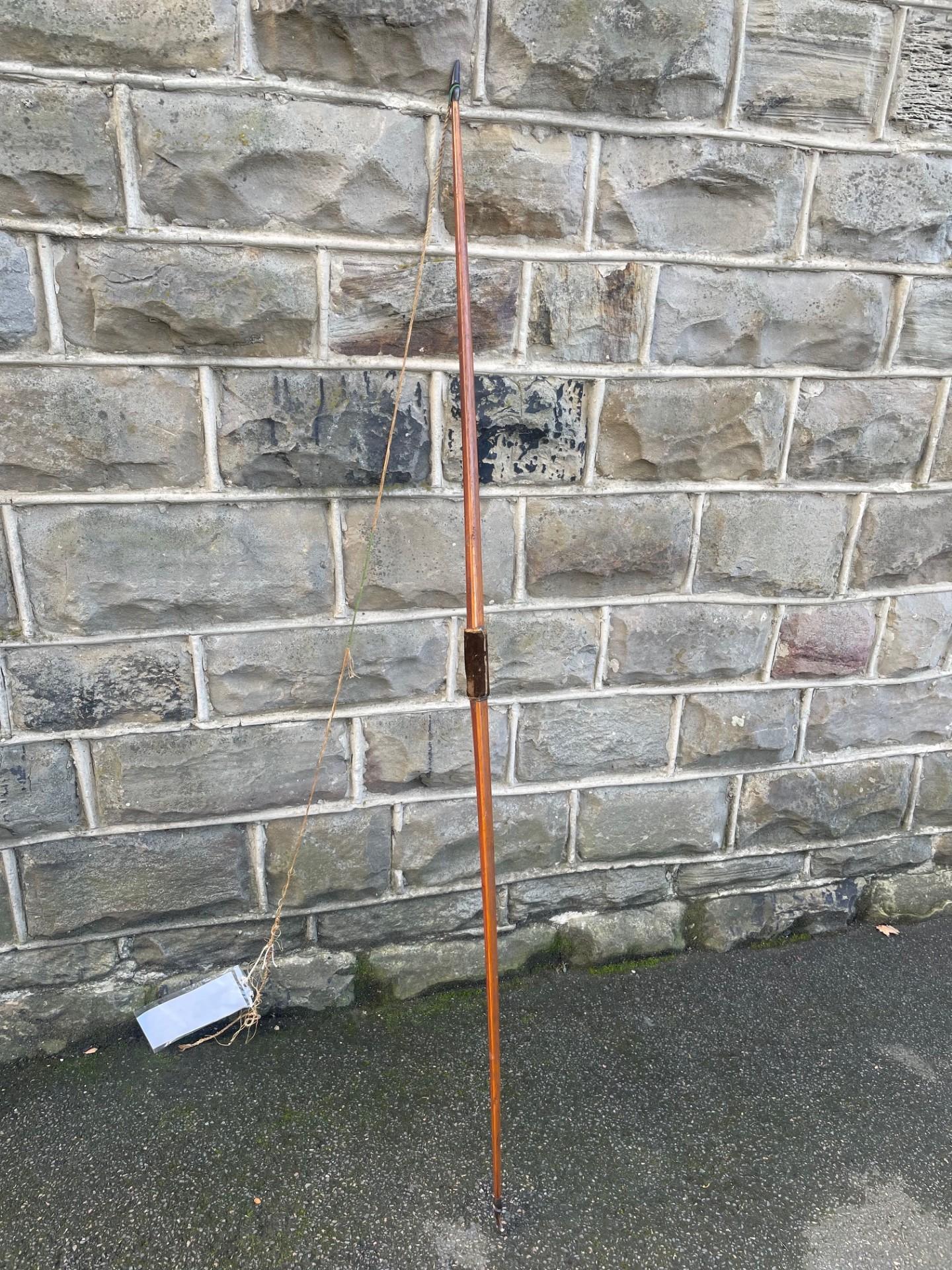 Antique Yew Wood Longbow By Buchanan of Piccadilly (1 of 11)