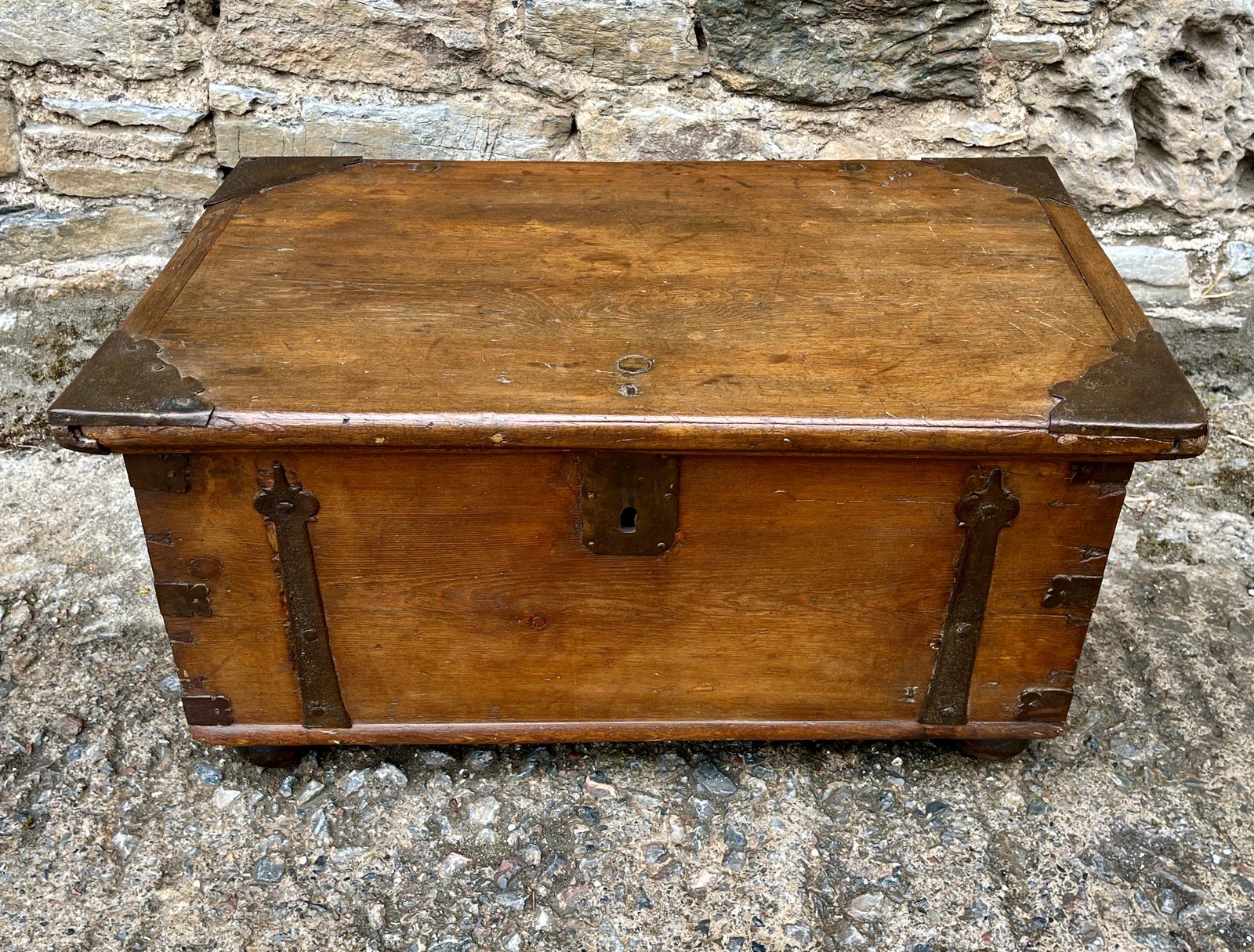 Anglo Indian Teak Merchant’s Chest (1 of 18) Anglo Indian Teak Merchant’s Chest (1 of 18)