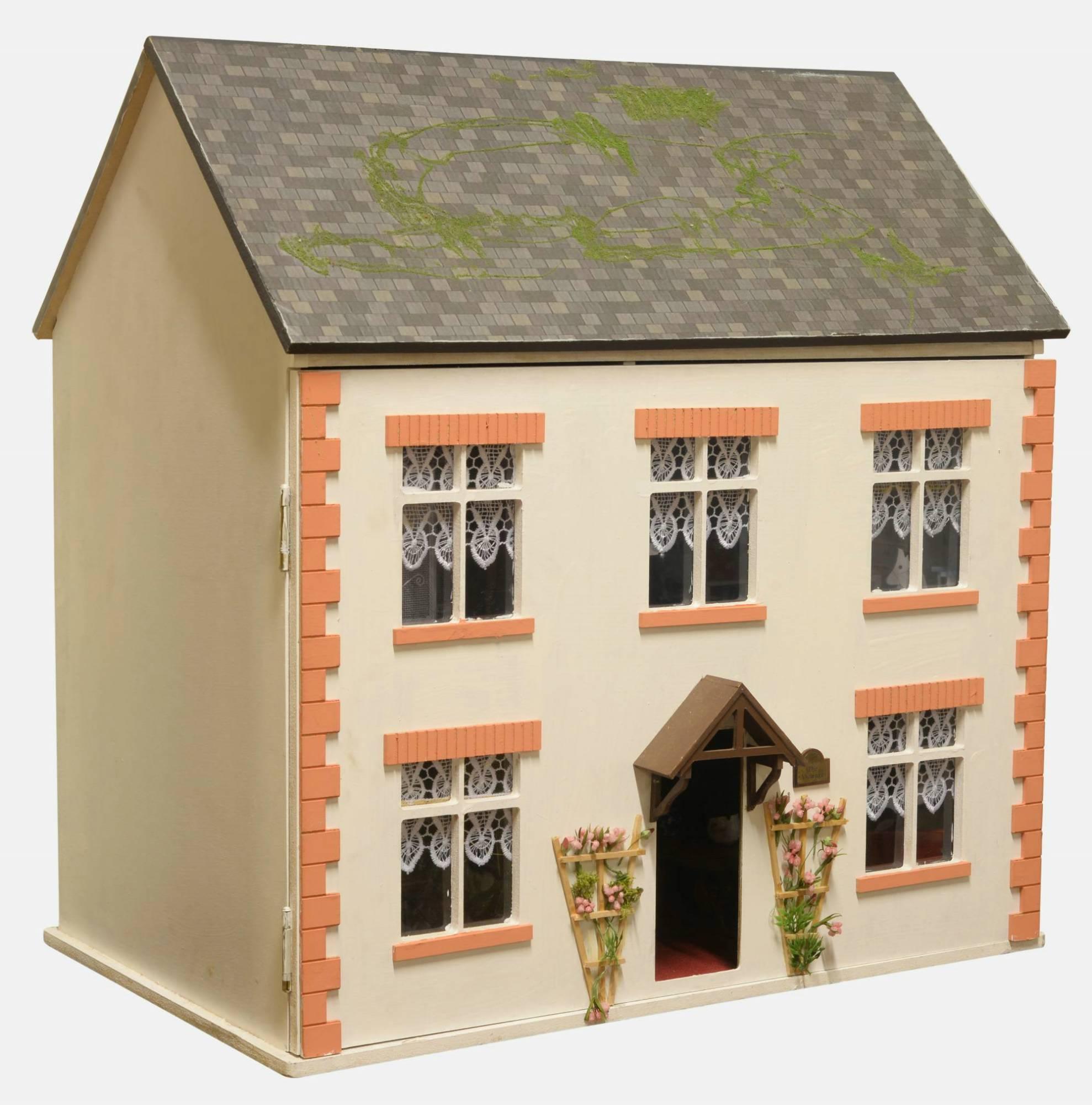 Traditional Dolls House (1 of 1) Traditional Dolls House (1 of 1)