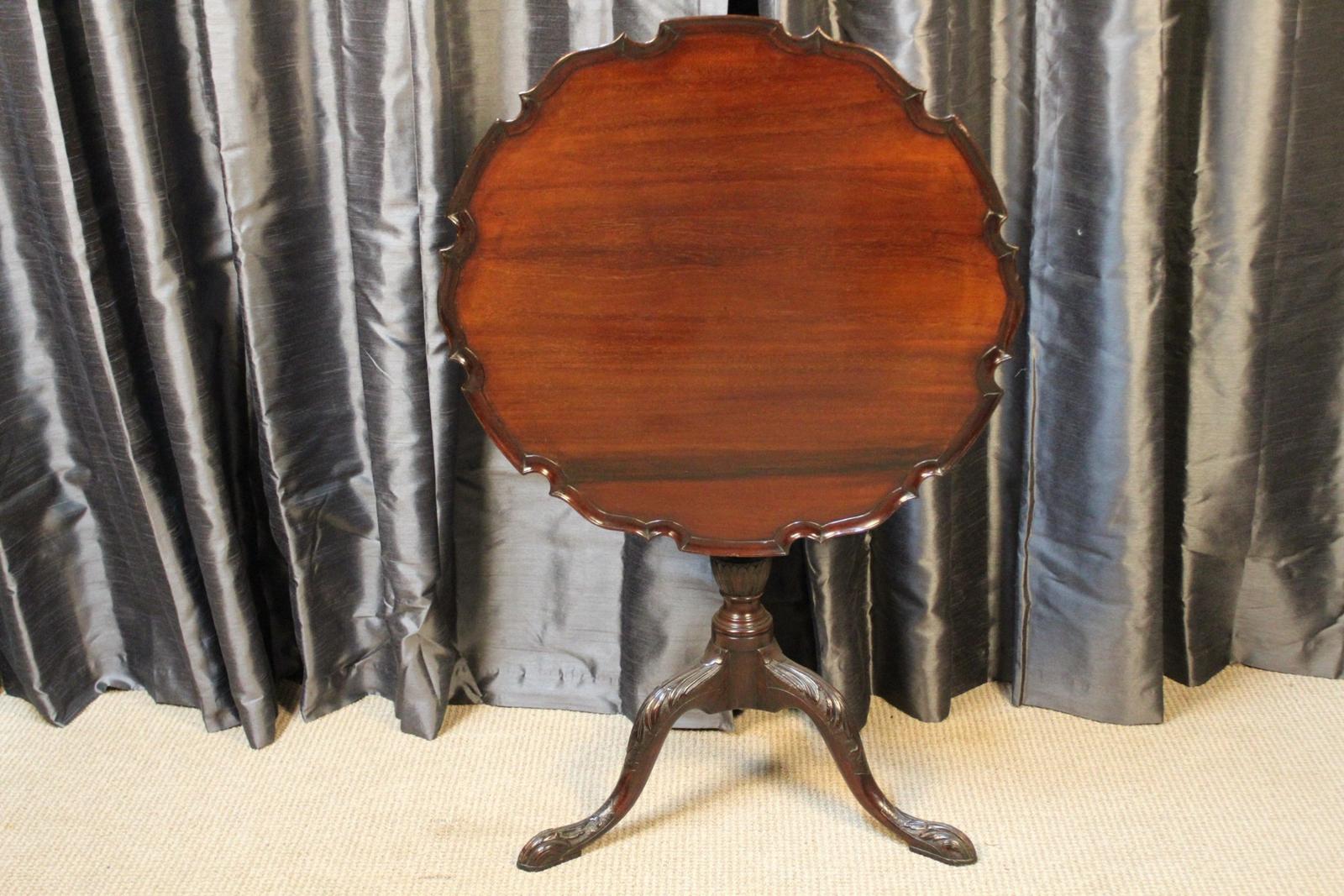 Mahogany Occasional Table (1 of 7)