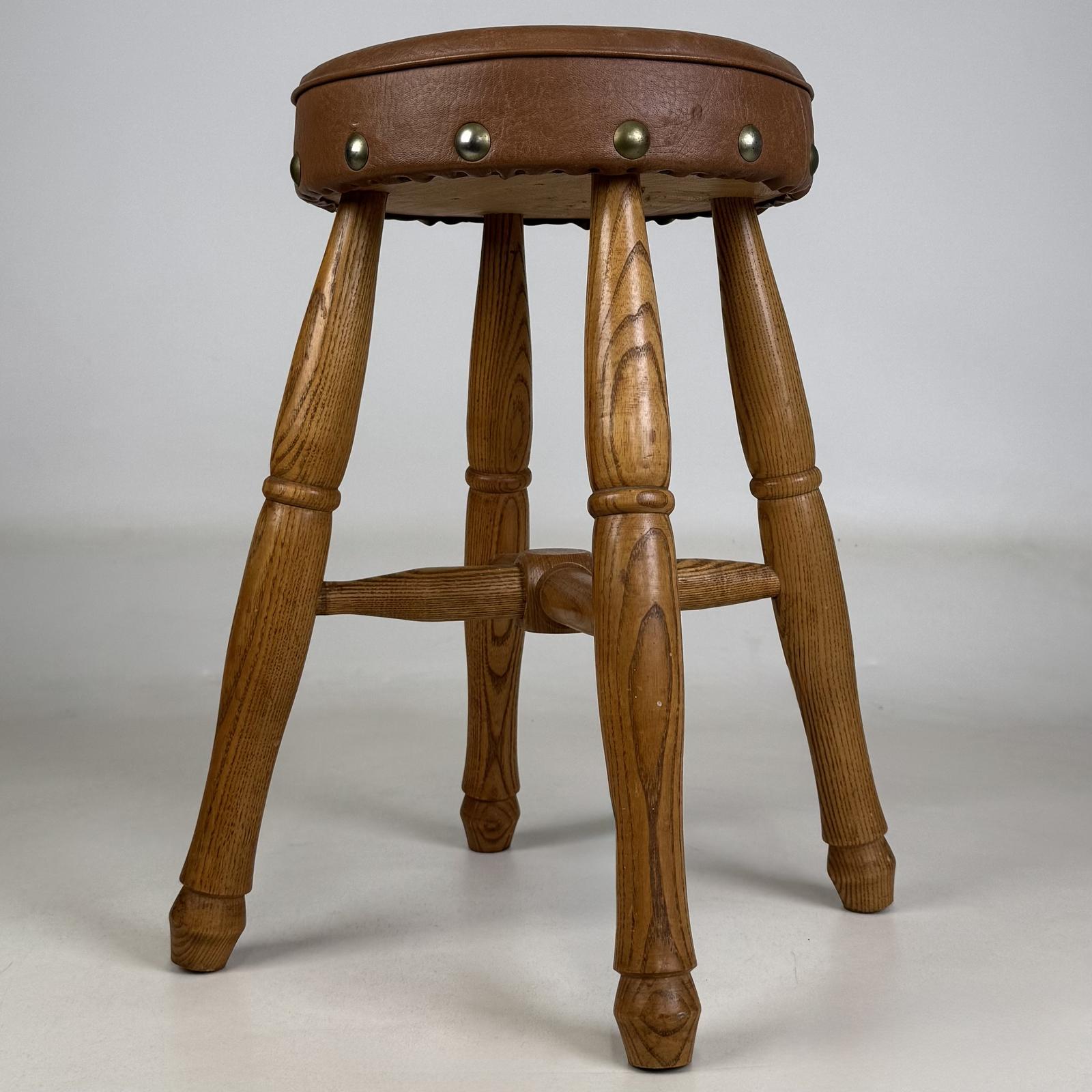 Antique 20th Century Good Quality Oak Stool (1 of 9) Antique 20th Century Good Quality Oak Stool (1 of 9)