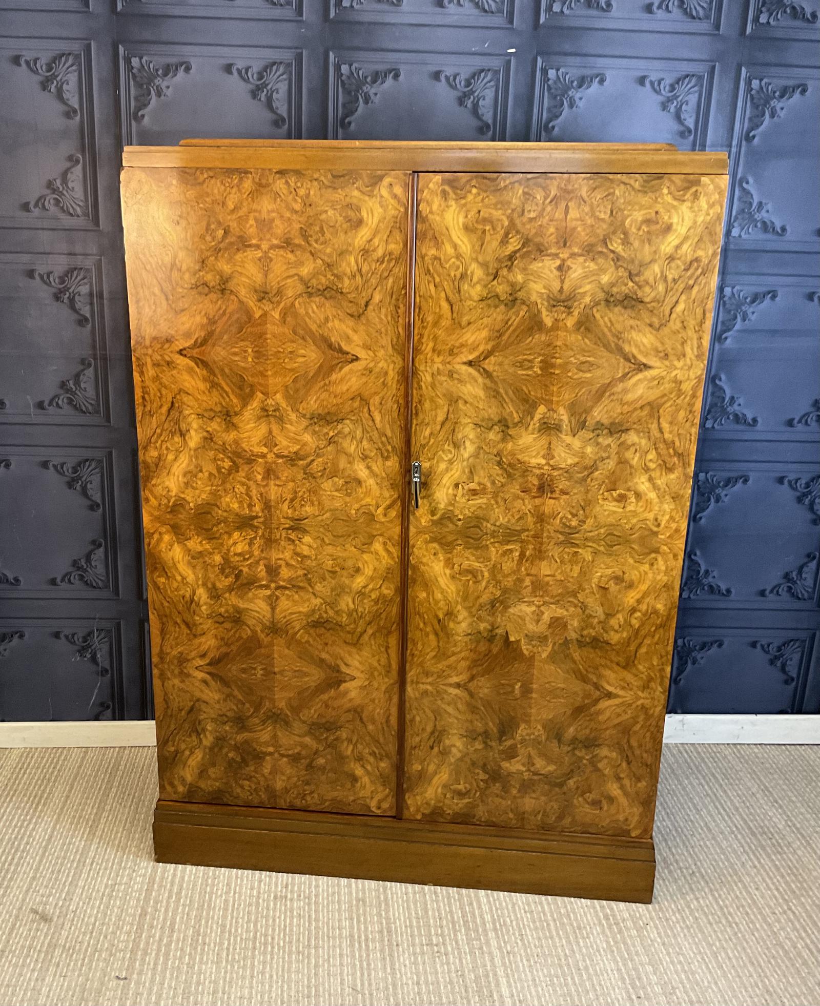 Burr Walnut Compactom Gentleman’s Wardrobe Ref 688 (1 of 1)