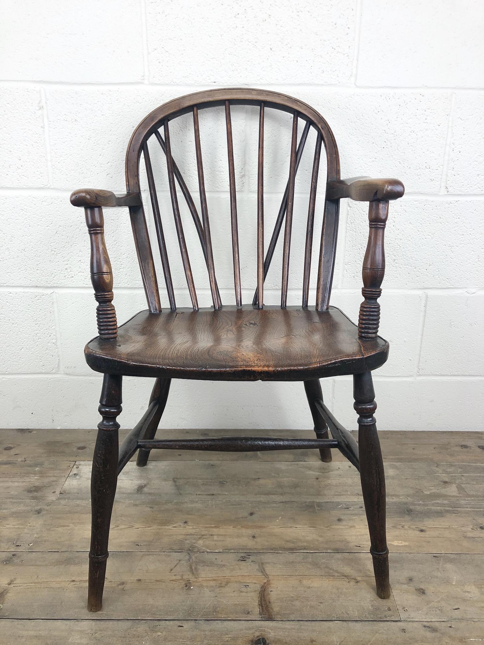 19th Century Ash and Elm Spindle Back Windsor Armchair (1 of 9) 19th Century Ash and Elm Spindle Back Windsor Armchair (1 of 9)