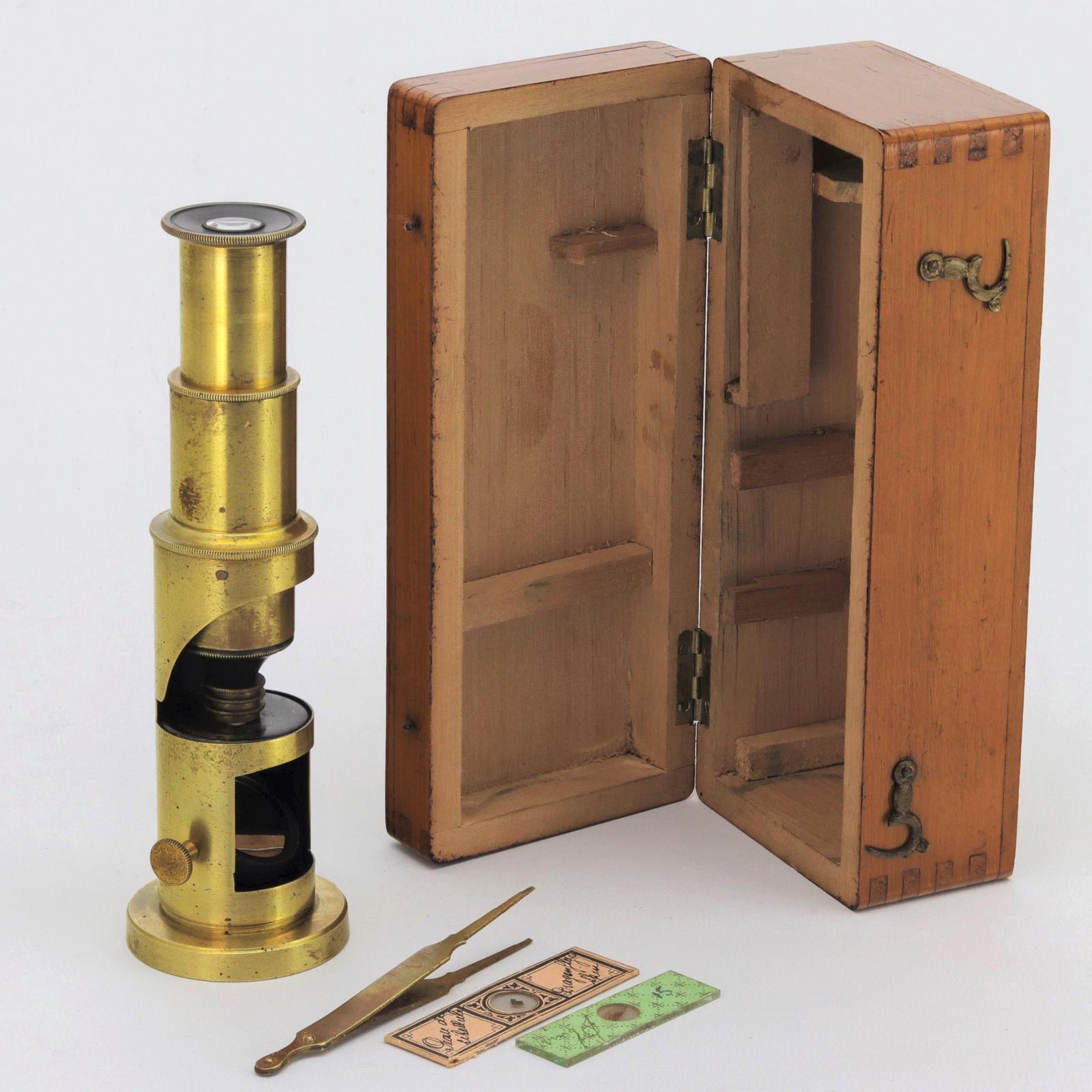 Antique Brass Drum Field Microscope (1 of 10) Antique Brass Drum Field Microscope (1 of 10)