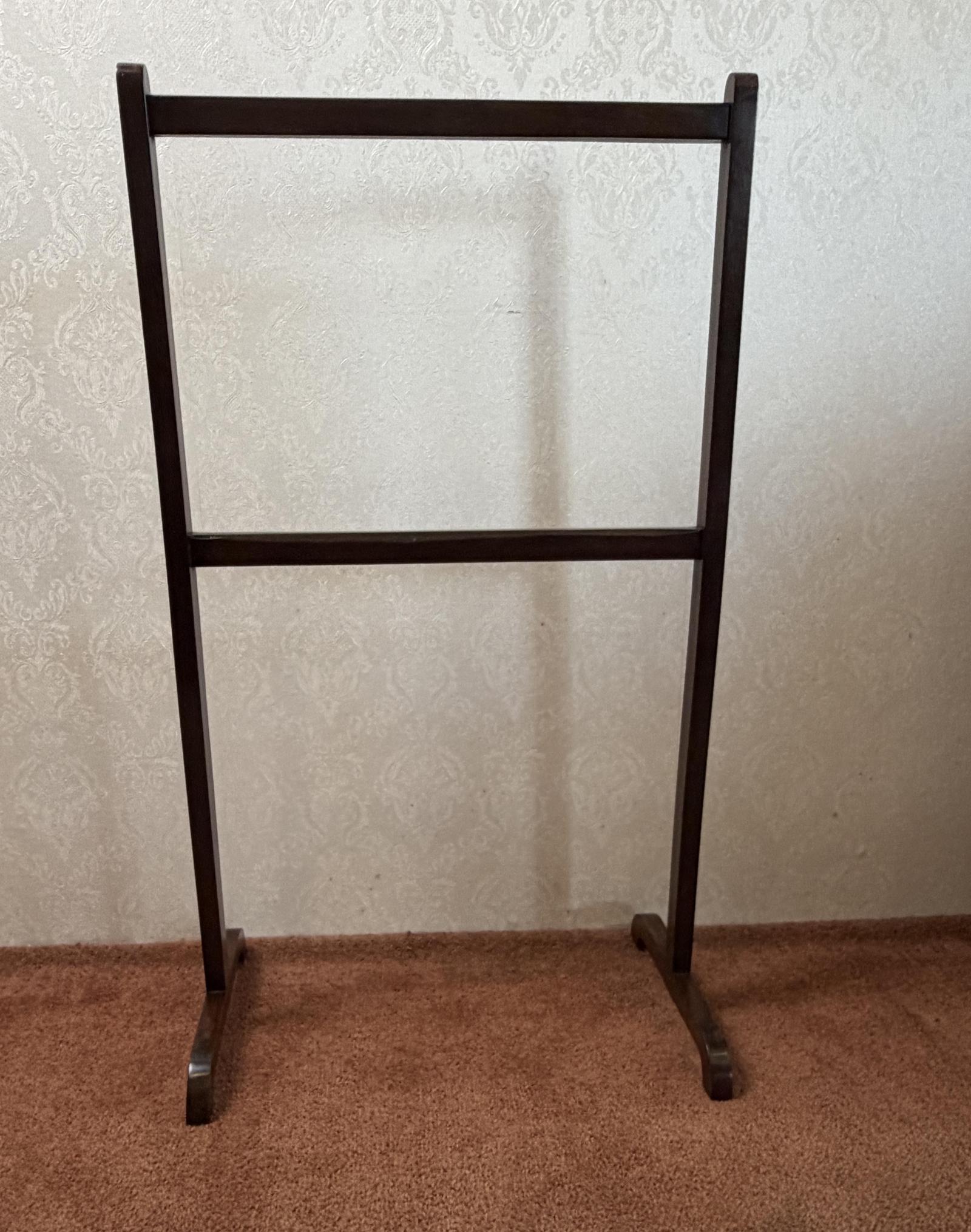 Good Early 19th Century Mahogany Towel Rail (1 of 4) Good Early 19th Century Mahogany Towel Rail (1 of 4)