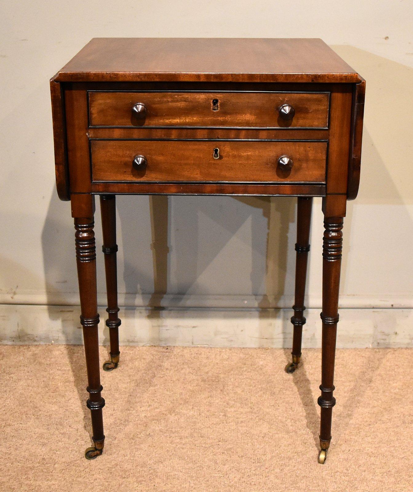 Regency Period Mahogany Drop Leaf Side Table (1 of 7) Regency Period Mahogany Drop Leaf Side Table (1 of 7)