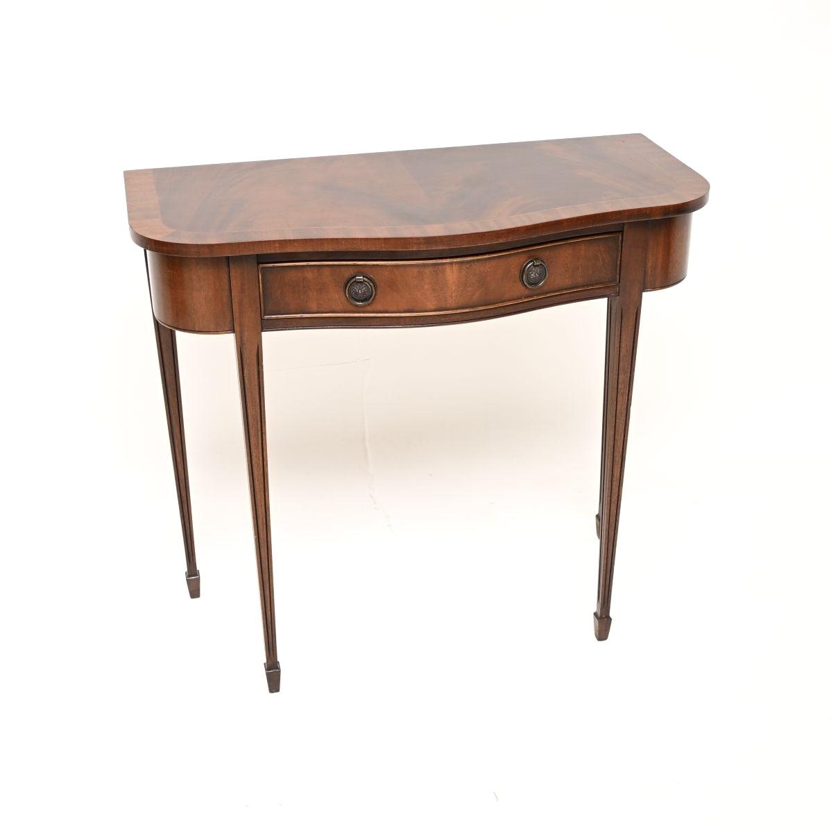 Regency Style Mahogany Console Table (1 of 8) Regency Style Mahogany Console Table (1 of 8)