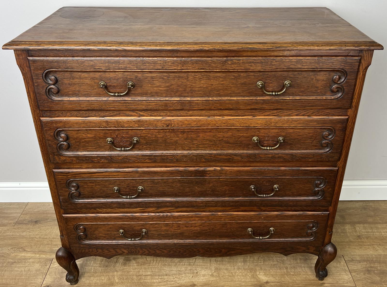 Chest of Drawers Vintage French Louis Oak 4 Drawers Carved Cabinet (1 of 13) Chest of Drawers Vintage French Louis Oak 4 Drawers Carved Cabinet (1 of 13)