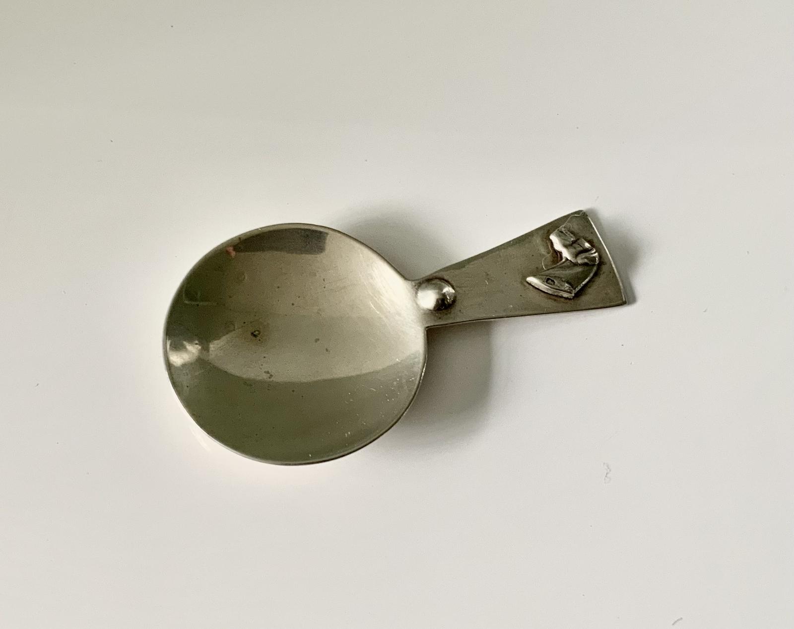 Art Deco Silver Kenart Caddy Spoon (1 of 4) Art Deco Silver Kenart Caddy Spoon (1 of 4)