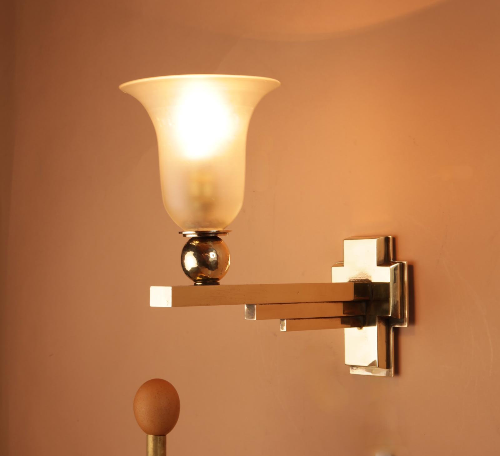 Art Deco Very Stylish Brass Wall Light (1 of 6)