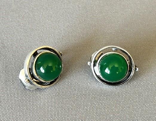 Pair of Arts & Crafts Silver & Chrysoprase Earrings (1 of 6)