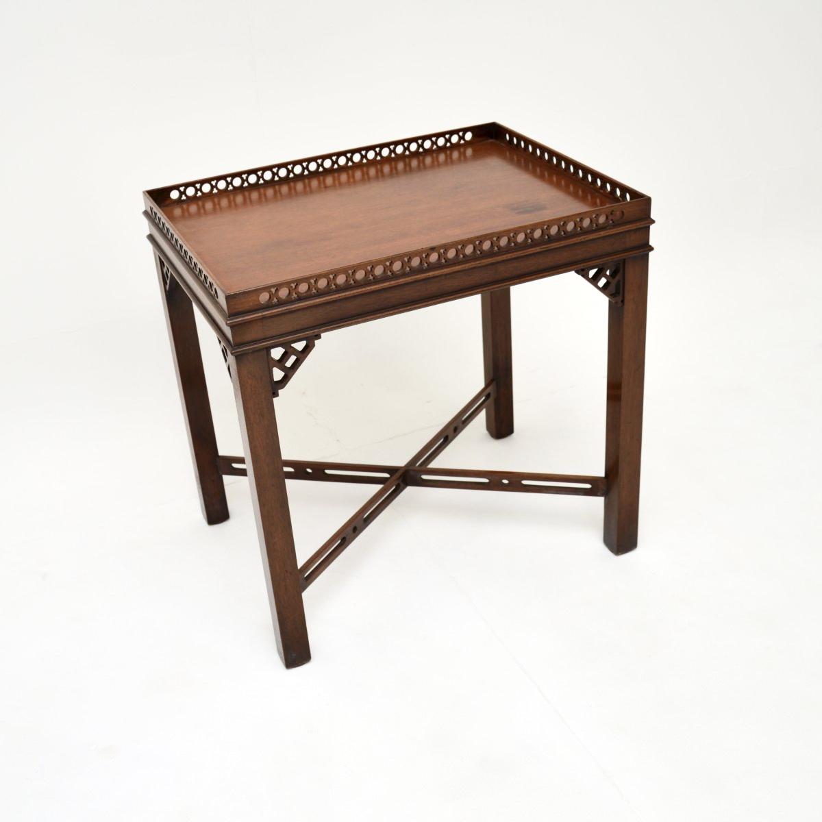 Chippendale Style Mahogany Side Table (1 of 6) Chippendale Style Mahogany Side Table (1 of 6)