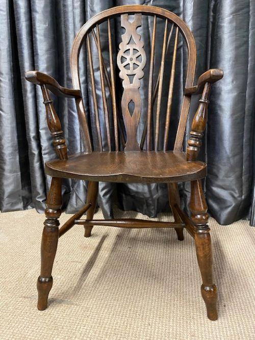 Elm & Ash Windsor Chair (1 of 4)