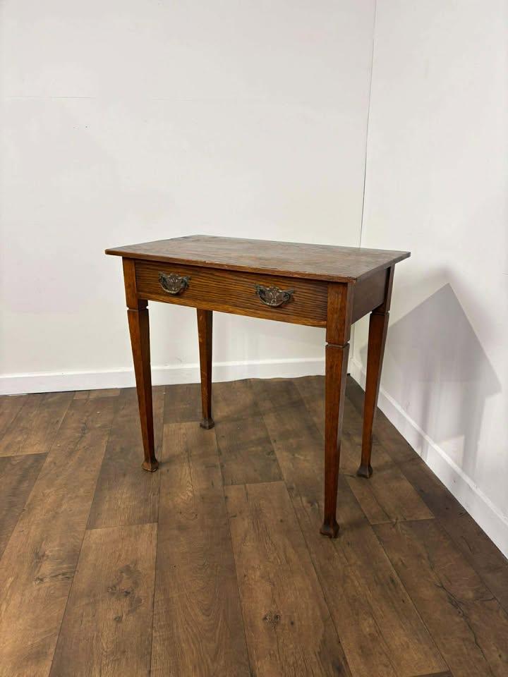 Edwardian Oak Side Table With Single Drawer (1 of 16)