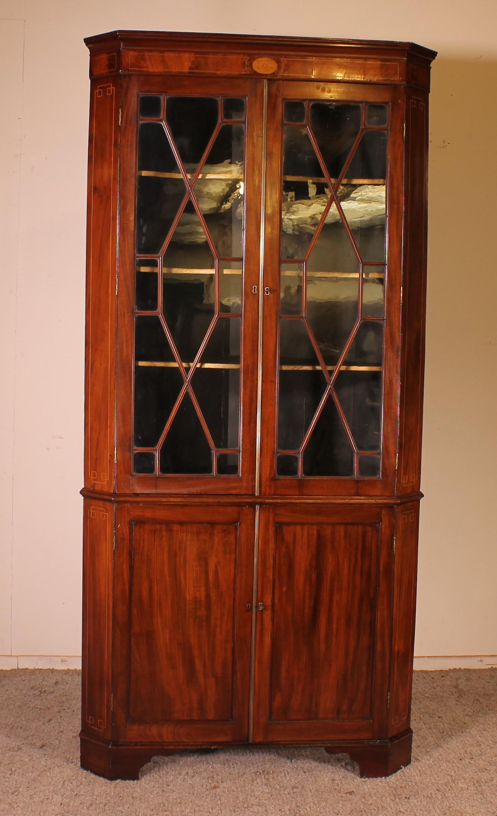 Corner Cabinet in Mahogany - 18th Century Georgian (1 of 13)