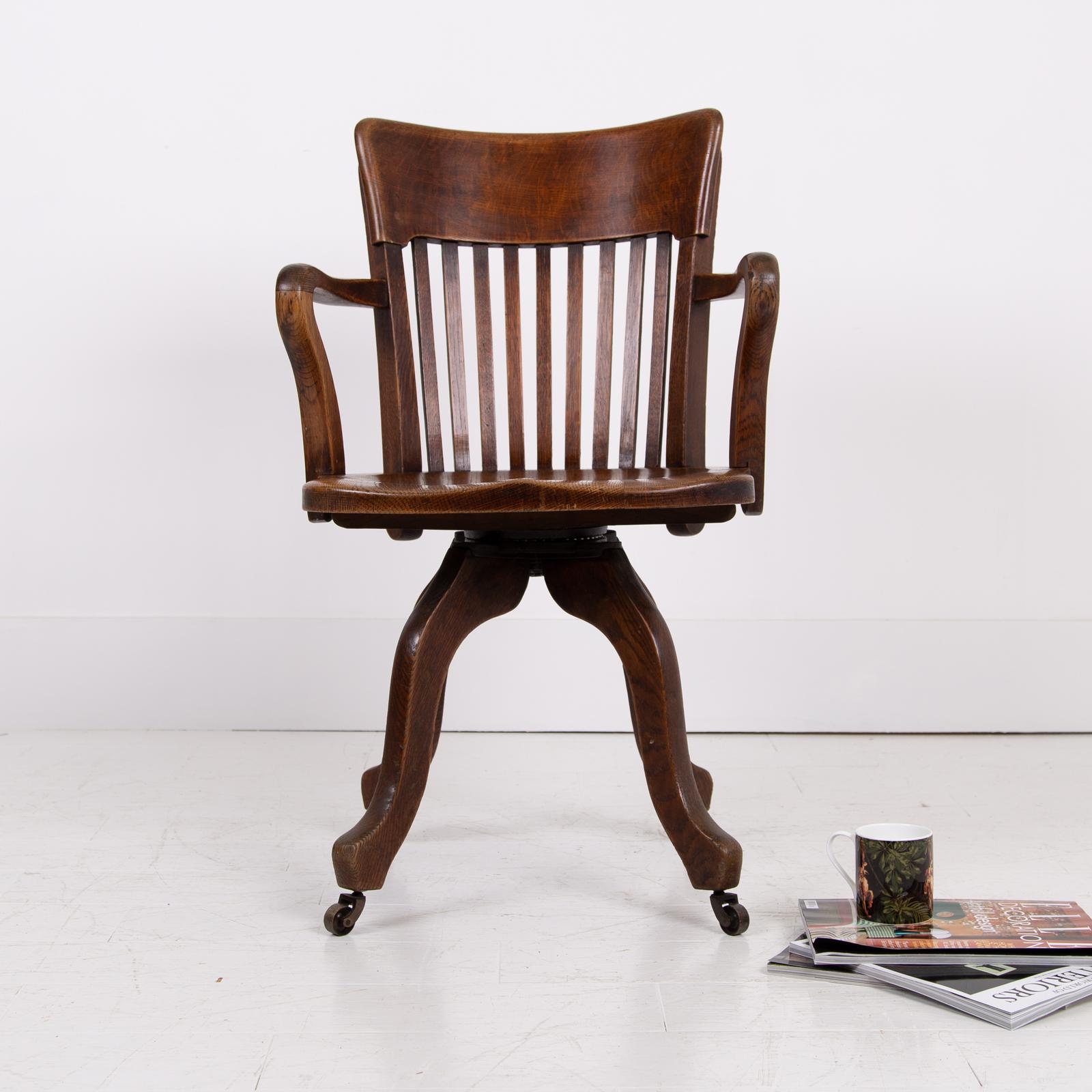 Handsome Antique Oak Swivel Desk Office Chair c.1920 (1 of 12) Handsome Antique Oak Swivel Desk Office Chair c.1920 (1 of 12)