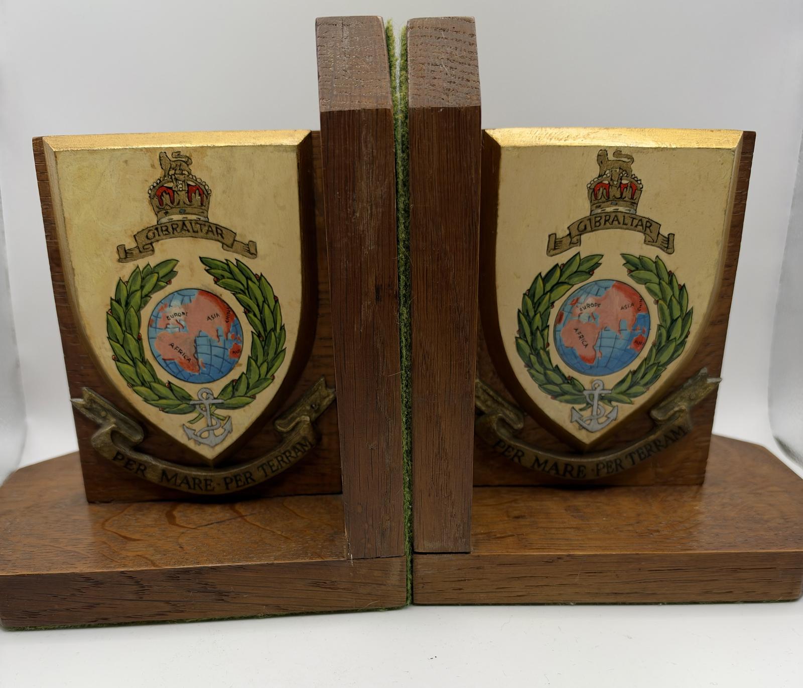 Pair Royal Marine Bookends (1 of 8) Pair Royal Marine Bookends (1 of 8)