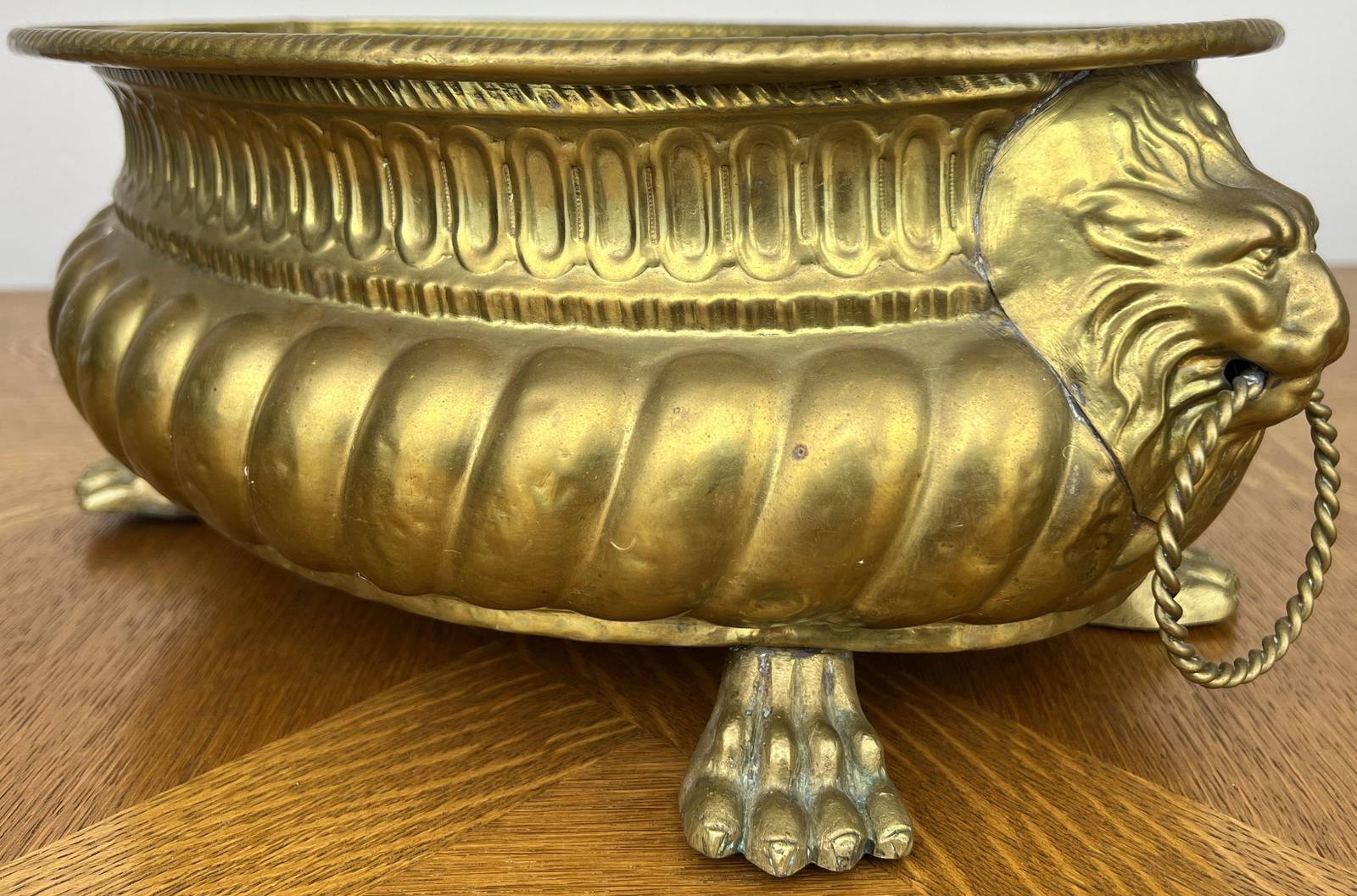 Plant Pot Vintage Style Brass Lion Head Jardiniere Planter Bowl (1 of 25) Plant Pot Vintage Style Brass Lion Head Jardiniere Planter Bowl (1 of 25)