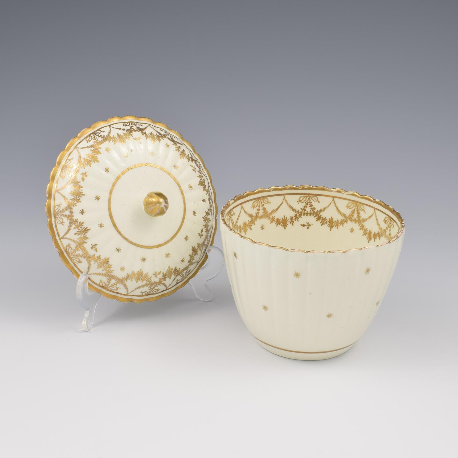 Pretty Worcester Porcelain Fluted Gilded Sucrier / Sugar Bowl & Cover James Giles c.1780 (1 of 10)