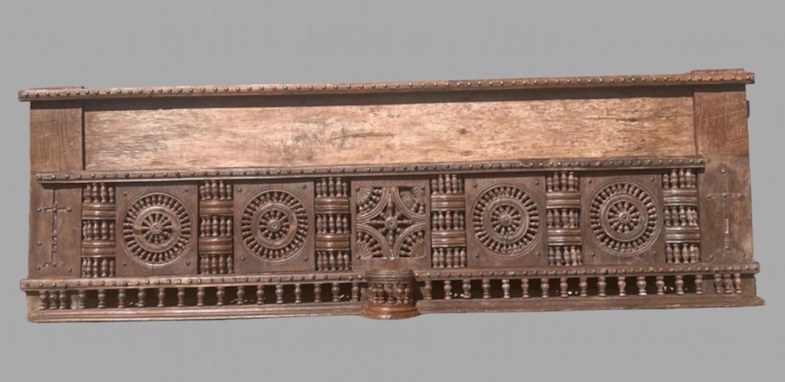 Highly Decorative Top Part of a Neo-Breton Highboard (1 of 7)