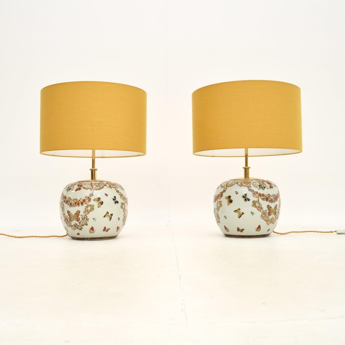 Pair of Chinese Porcelain Table Lamps by United Wilson Porcelain (1 of 11) Pair of Chinese Porcelain Table Lamps by United Wilson Porcelain (1 of 11)