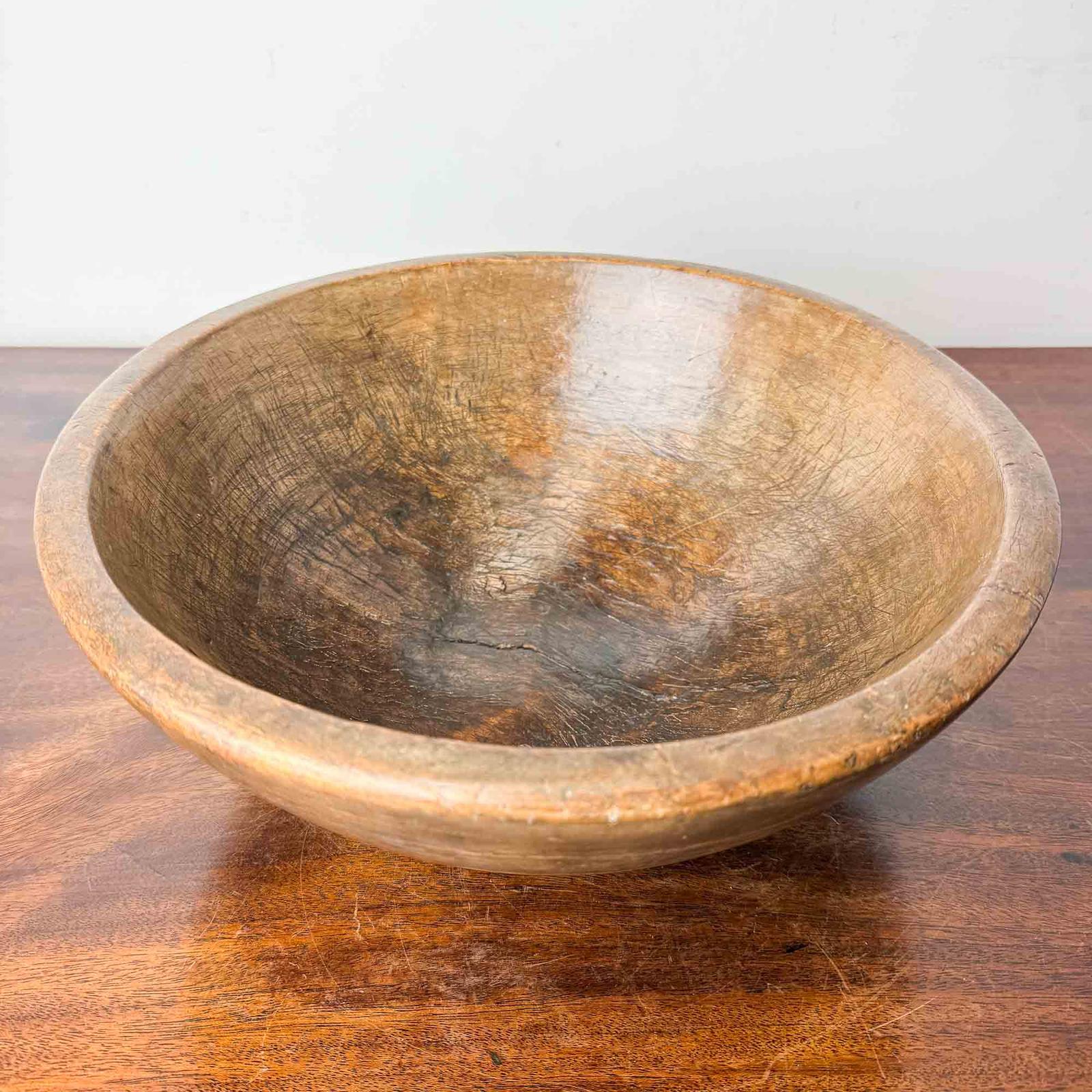 Antique Turned Sycamore Dairy Bowl (1 of 11) Antique Turned Sycamore Dairy Bowl (1 of 11)