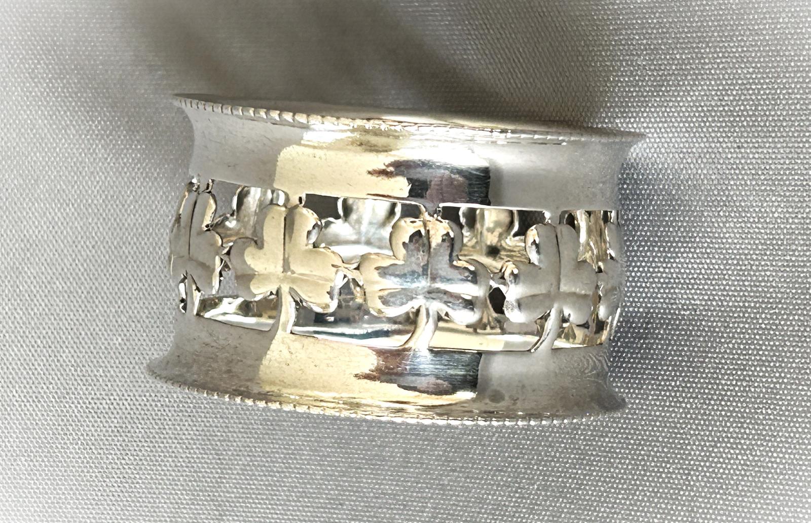 A Rare Edwardian Chester Silver 'shamrock' Napkin Ring (1 of 4) A Rare Edwardian Chester Silver 'shamrock' Napkin Ring (1 of 4)