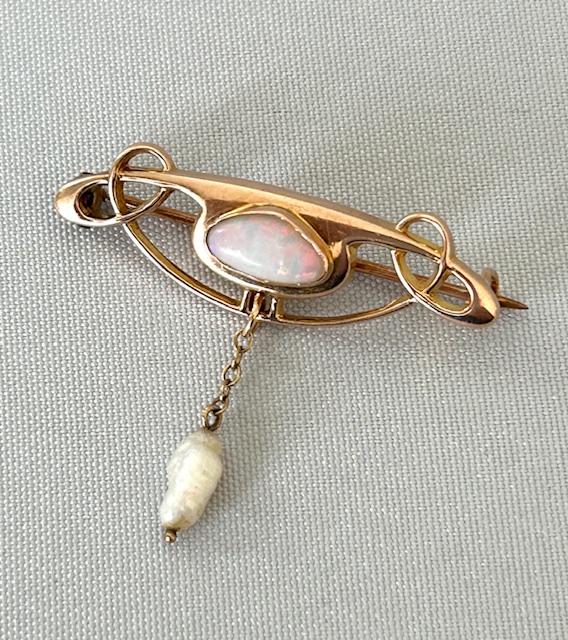 Victorian Art Nouveau 9ct Gold, Opal & Pearl Brooch (1 of 7) Victorian Art Nouveau 9ct Gold, Opal & Pearl Brooch (1 of 7)