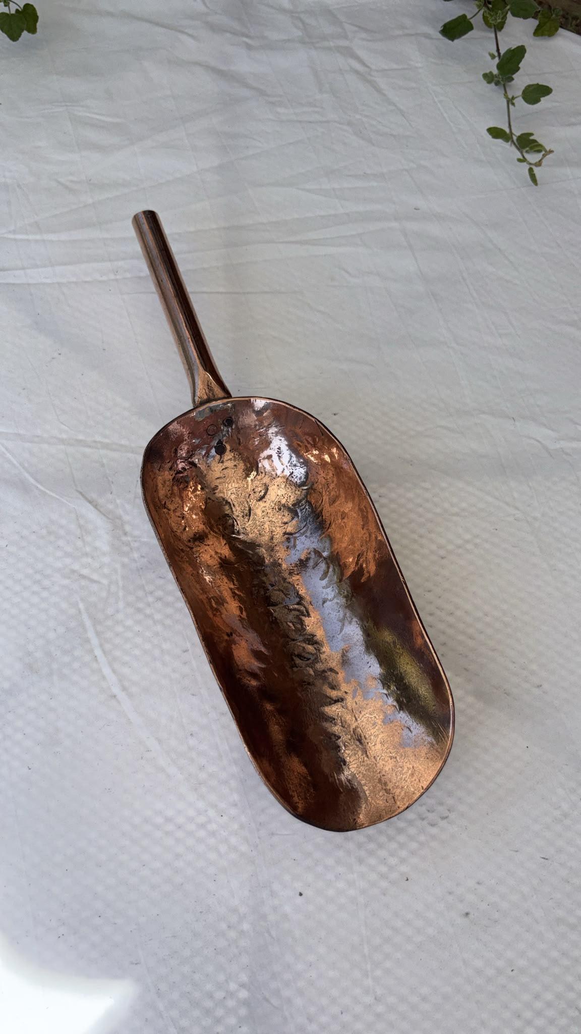 A Solid Copper Scoop from Victorian Era (1 of 3) A Solid Copper Scoop from Victorian Era (1 of 3)
